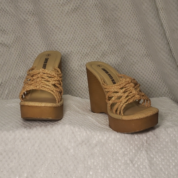 Wood Platform Heels by Canyon River Blues - Picture 2 of 7